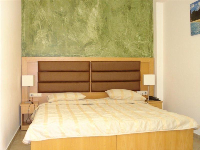 Diana Art Boutique Hotel 4*